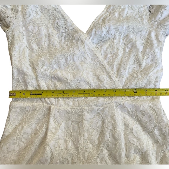 Francesca's Lace Romper Size L - Picture 7 of 12